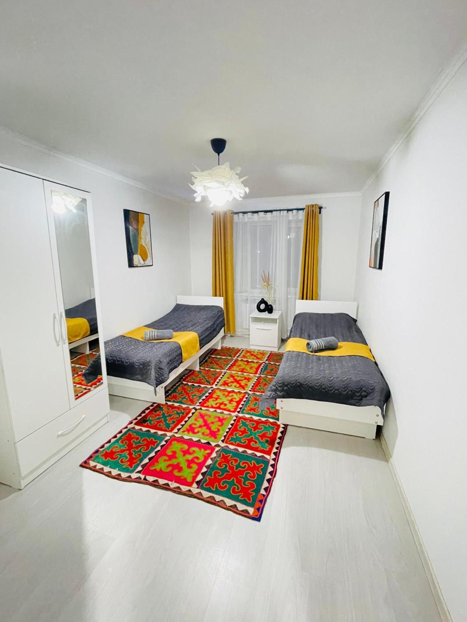 Guesthouse Greathome Karakol Exterior foto