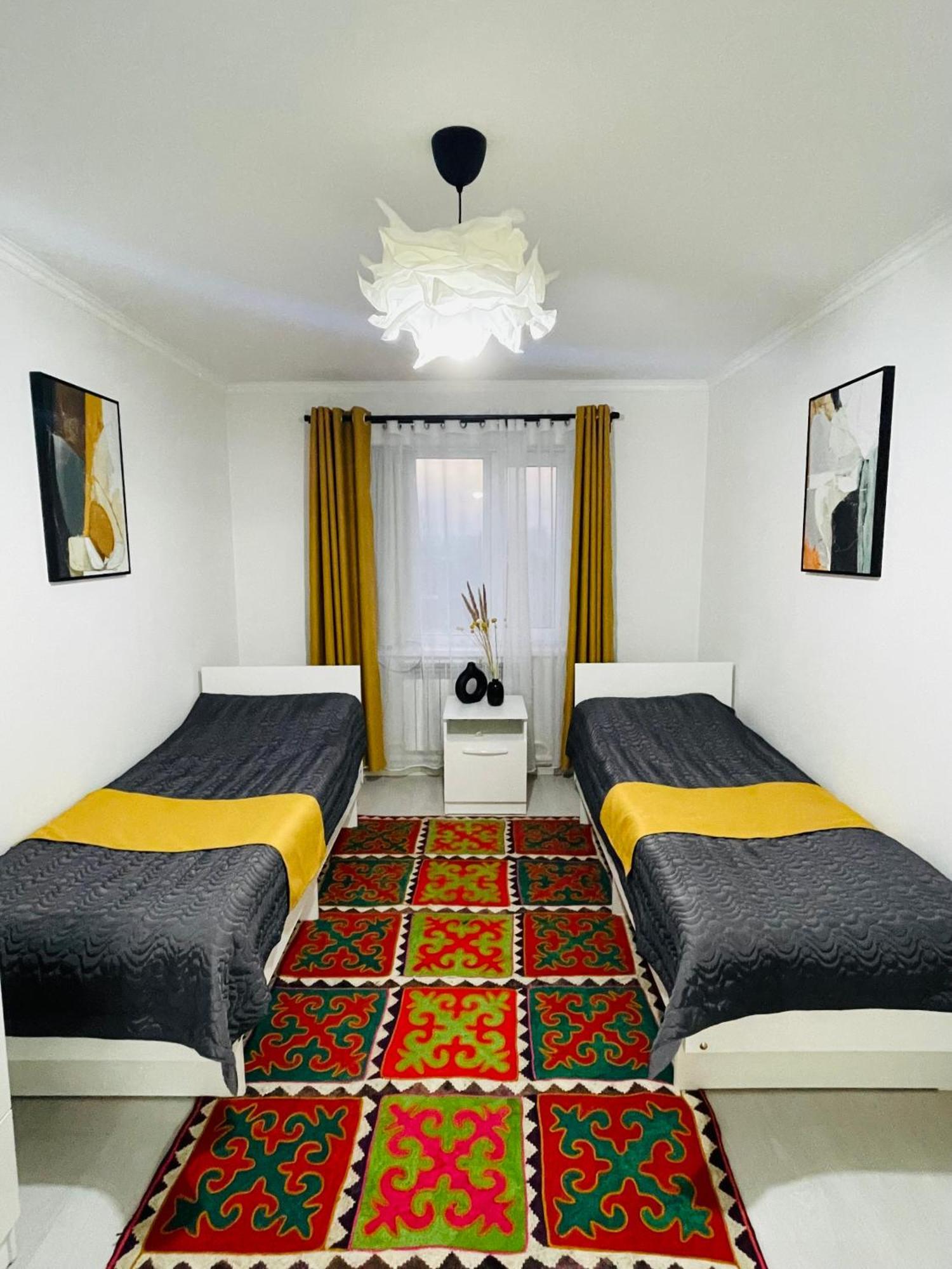 Guesthouse Greathome Karakol Exterior foto