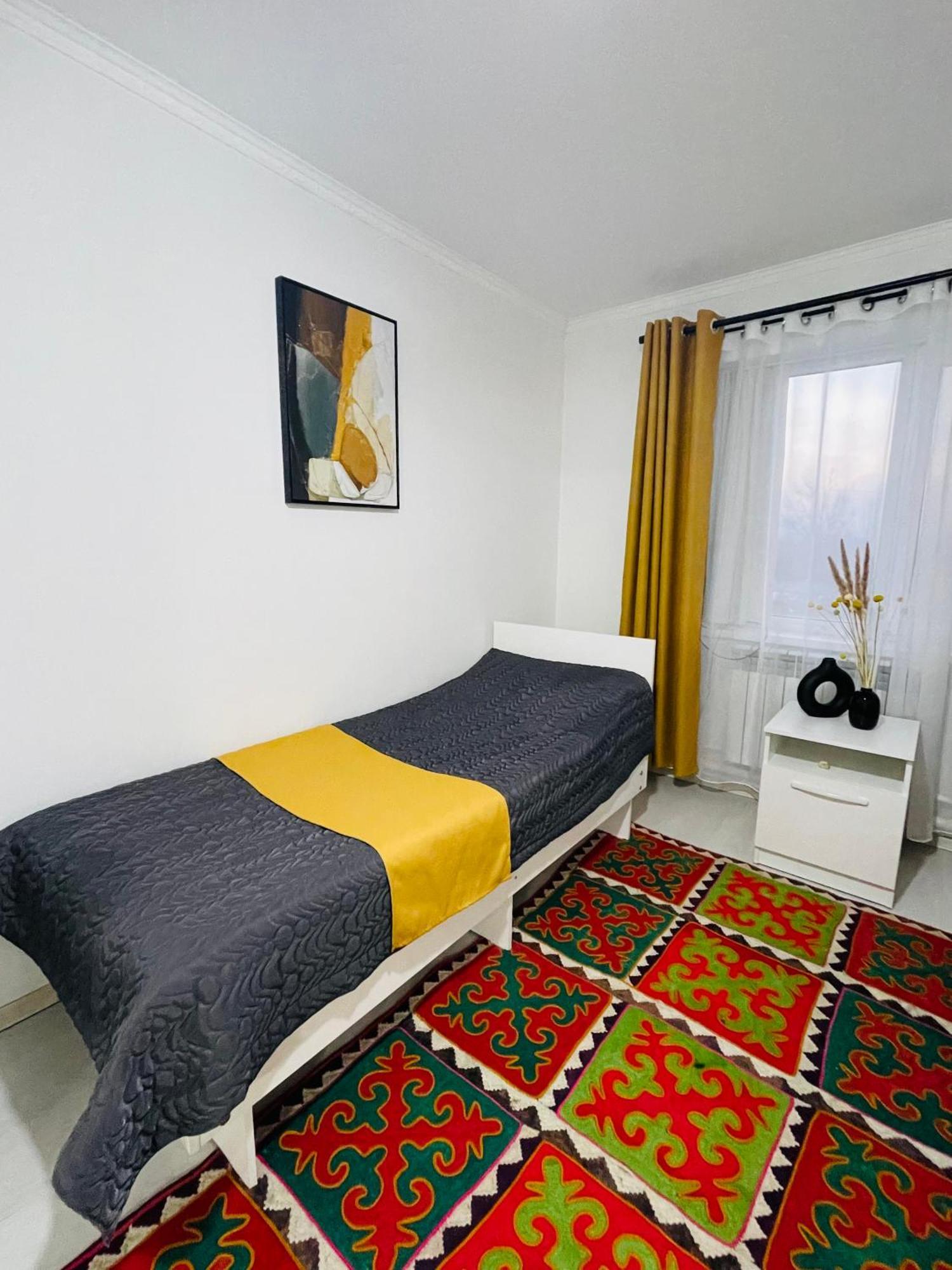 Guesthouse Greathome Karakol Exterior foto